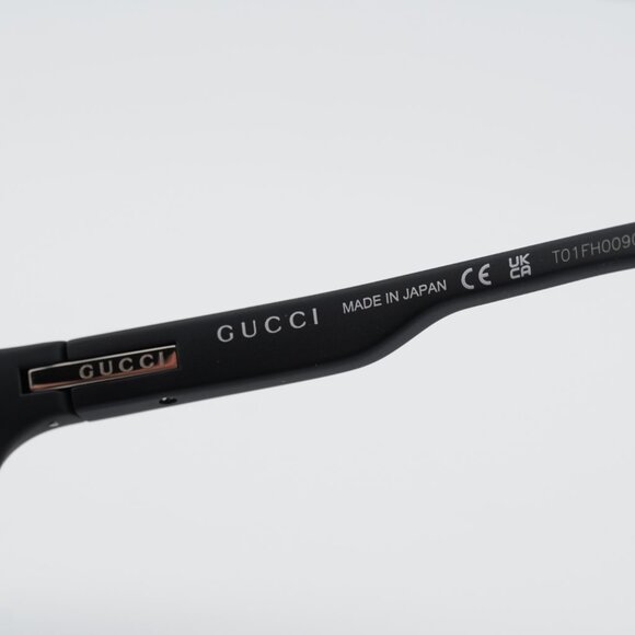 Gucci GG2018S 001 Sunglasses Matte Black Shield Frame, Smoke Mirror Lenses - Picture 7 of 10